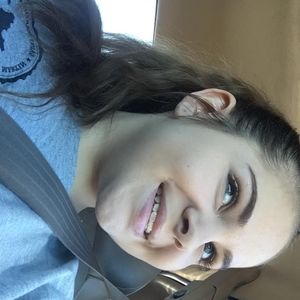 Meet your Posher, Darien